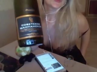 Ret R She Puts Her Pussy on the Bottle, x rated clip 09