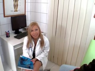 Stupendous Teen doctor Jessy Brown Kneels Down to Provide Clinic royalty Hole Blowjob